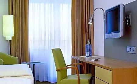Overnight Tagungshotel Im Abz كيربن